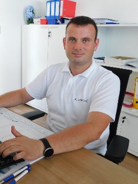 Dejan Jesenović